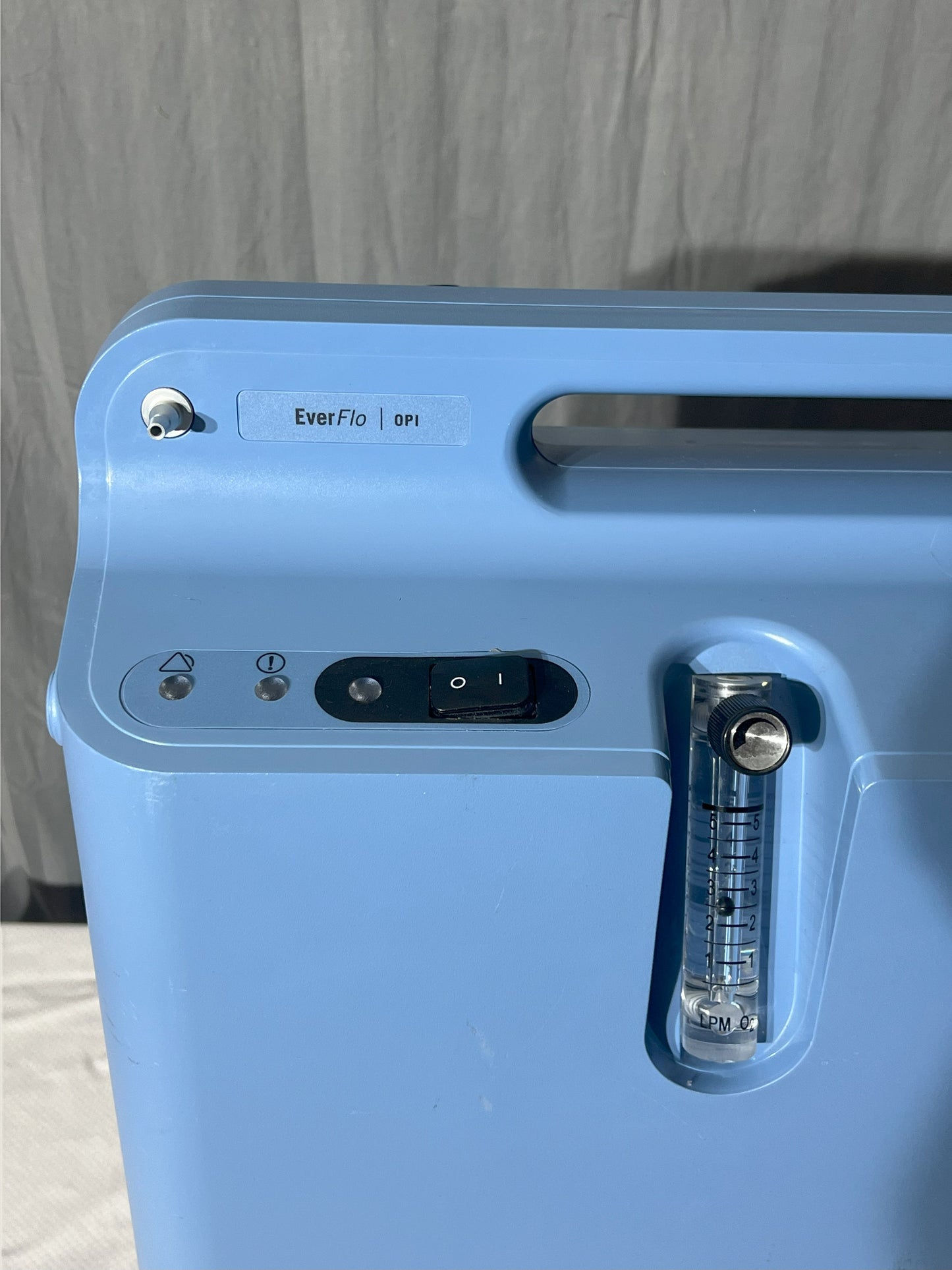 Respironics EverFlo with OPI Oxygen Concentrator - Low-Hours Medical Oxygen System