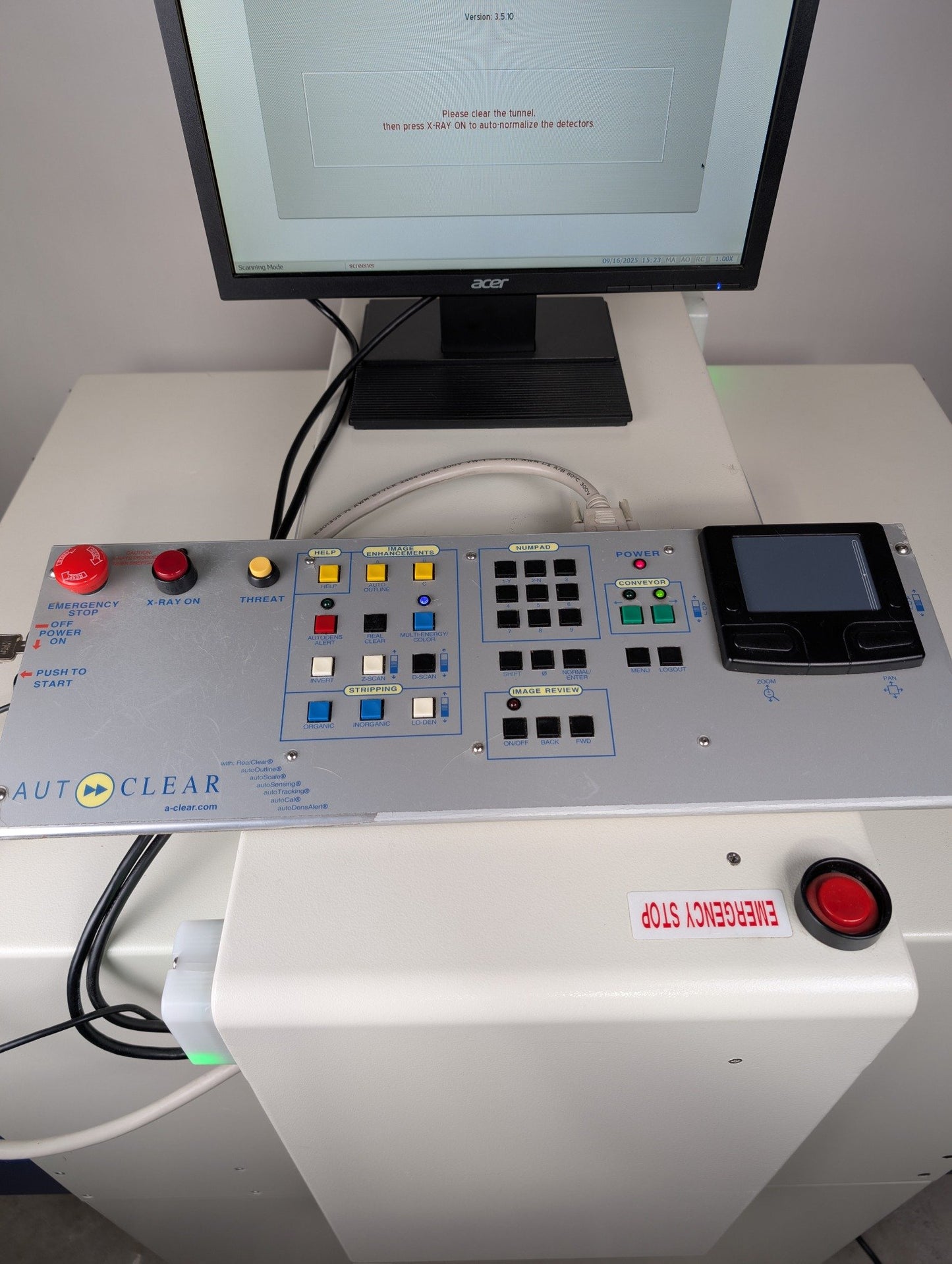 AutoClear 6040 Digital X-Ray Scanner - Conveyor Belt, Control Board & Monitor