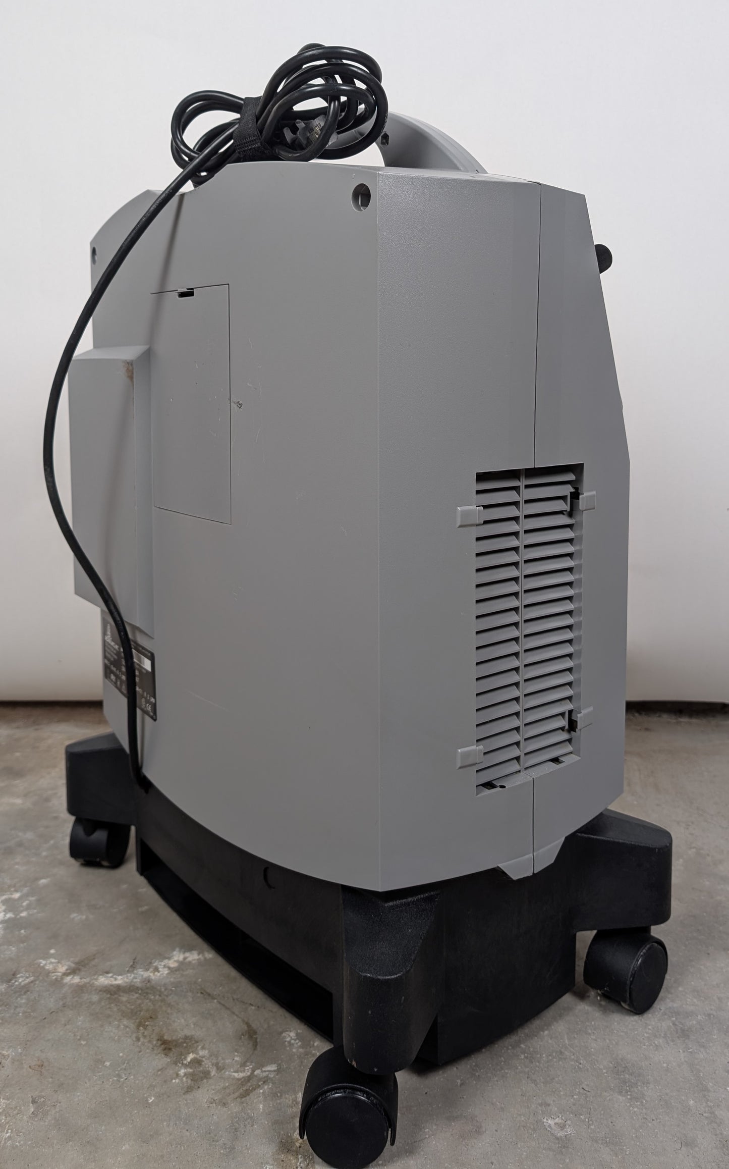 Respironics Millennium M605 Oxygen Concentrator 5LPM Medical Grade O2 Generator 9795 Hours