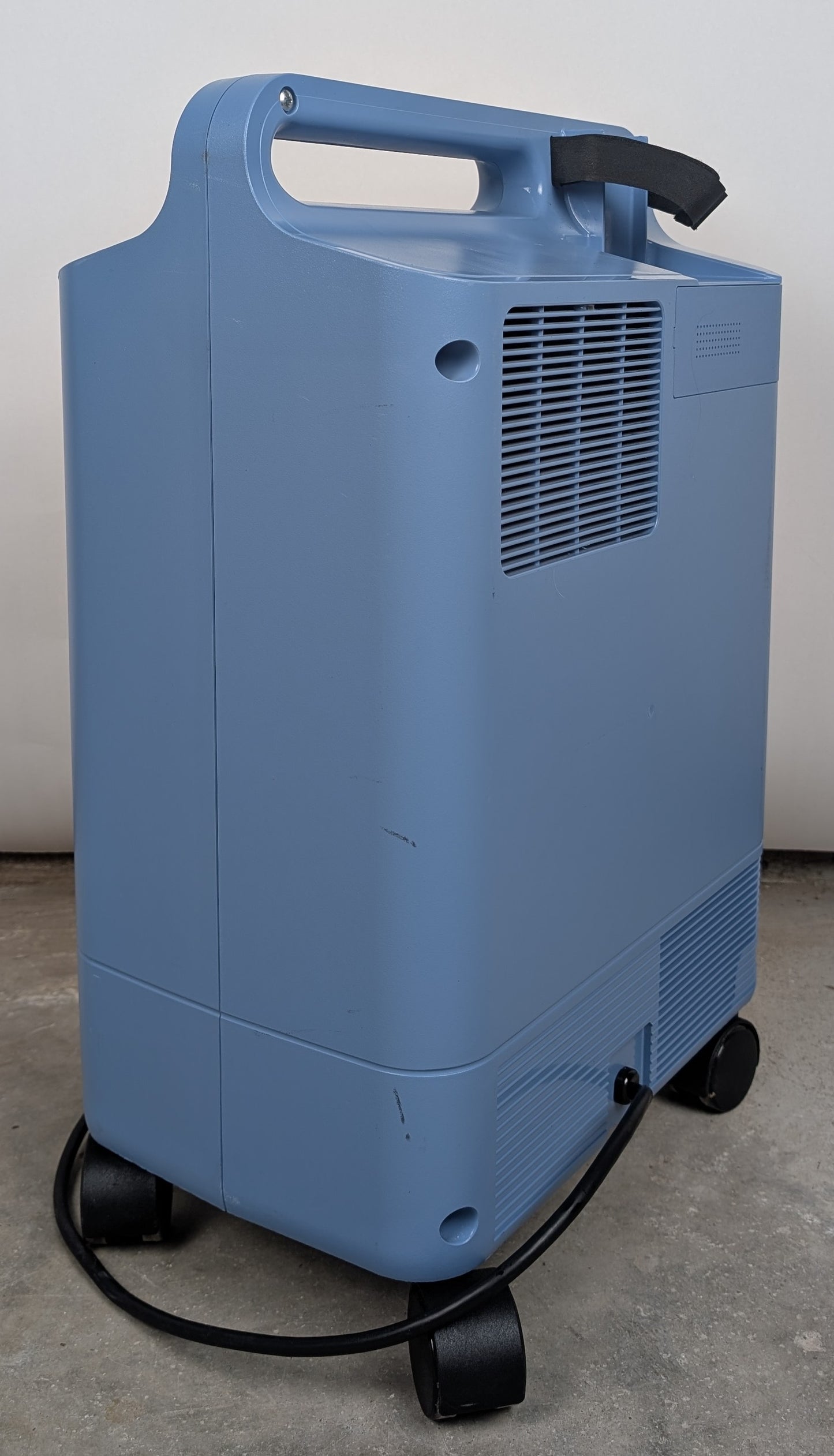 Respironics EverFlo with OPI Oxygen Concentrator - 122 TOTAL Hours