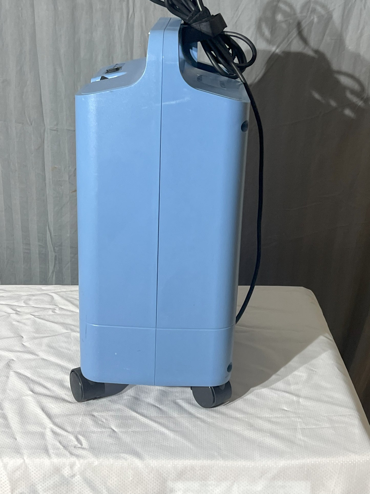 Respironics EverFlo with OPI Oxygen Concentrator - Low-Hours Medical Oxygen System