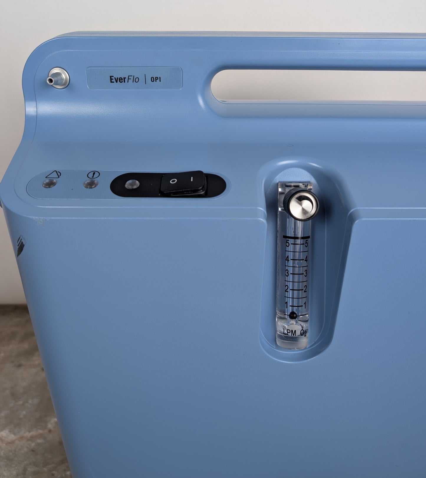 Respironics EverFlo with OPI Oxygen Concentrator - 42 TOTAL Hours