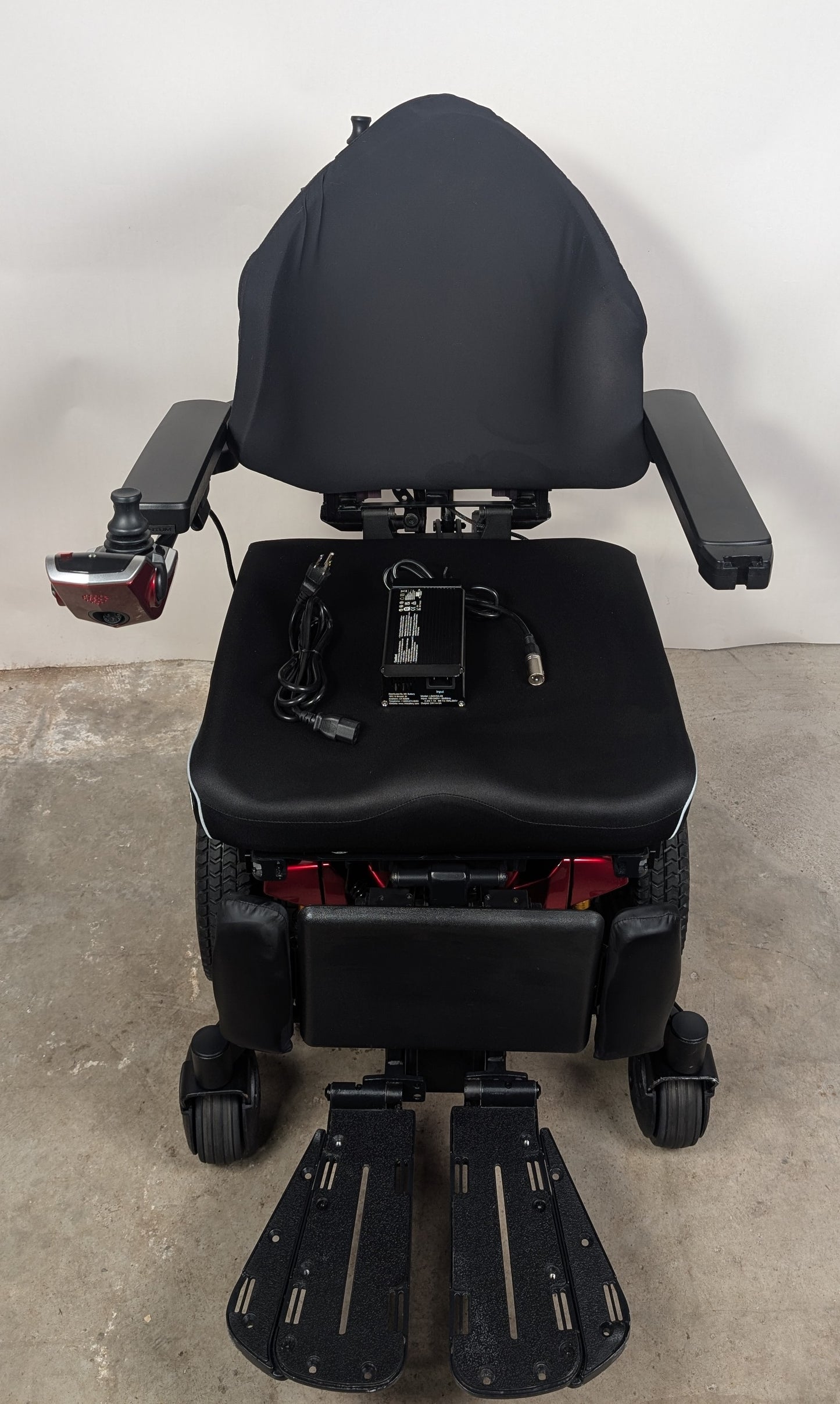 Quantum Q6 Edge 3 Power Wheelchair-New Batteries-iLevel Compatible