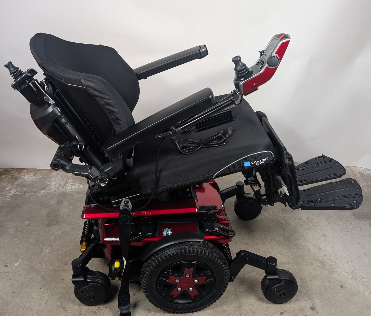 Quantum Q6 Edge 3 Power Wheelchair-New Batteries-iLevel Compatible