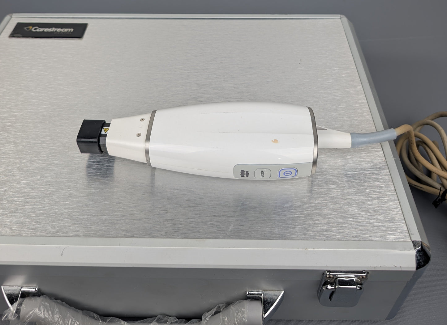 Carestream CS 3700 Dental Intraoral Scanner Kit--Tip, Calibration Tool, and Case