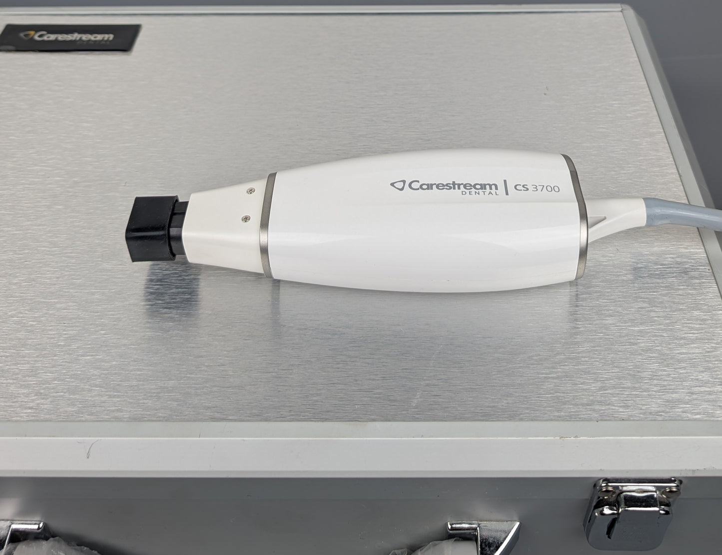 Carestream CS 3700 Dental Intraoral Scanner Kit--Tip, Calibration Tool, and Case